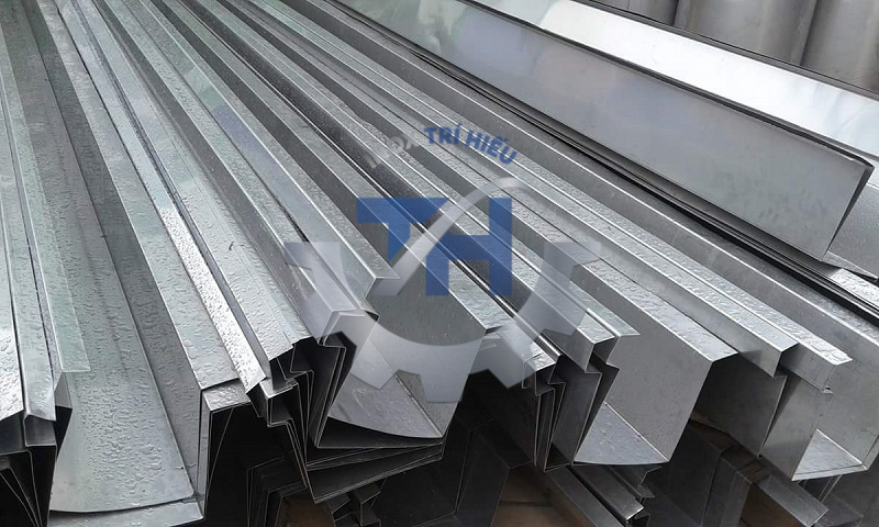 Máng xối inox