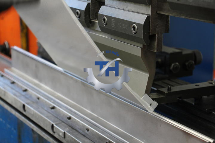 Ảnh hưởng của máy gia công inox