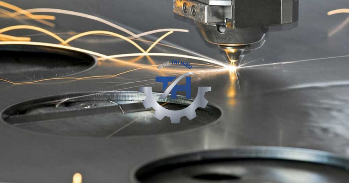 Cắt CNC kim loại là gì? Giá cắt CNC inox có đắt không?